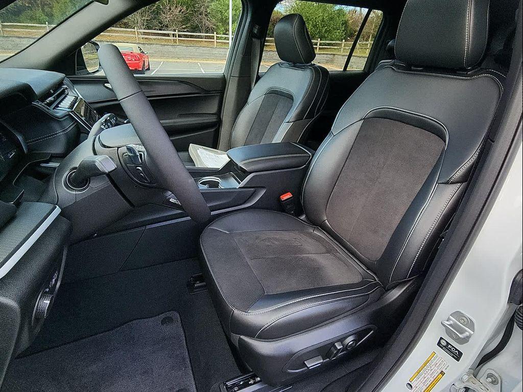 new 2025 Jeep Grand Cherokee L car, priced at $48,483