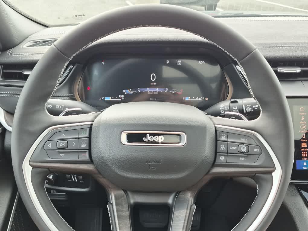 new 2027 Jeep Grand Cherokee car, priced at $54,499
