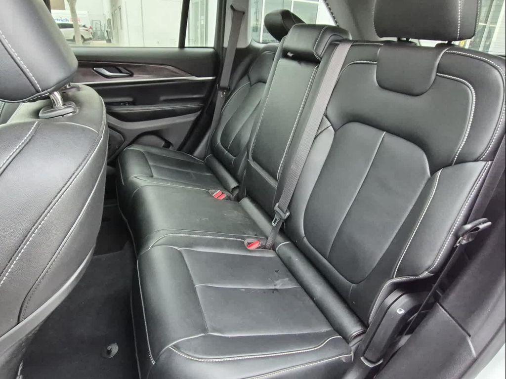 used 2023 Jeep Grand Cherokee car, priced at $34,299