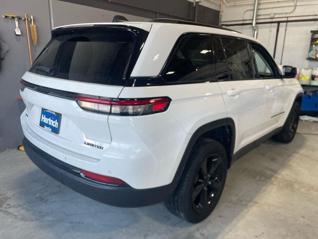 used 2023 Jeep Grand Cherokee car, priced at $33,977