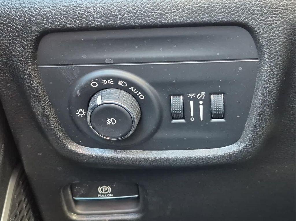 new 2026 Jeep Grand Cherokee car, priced at $48,389