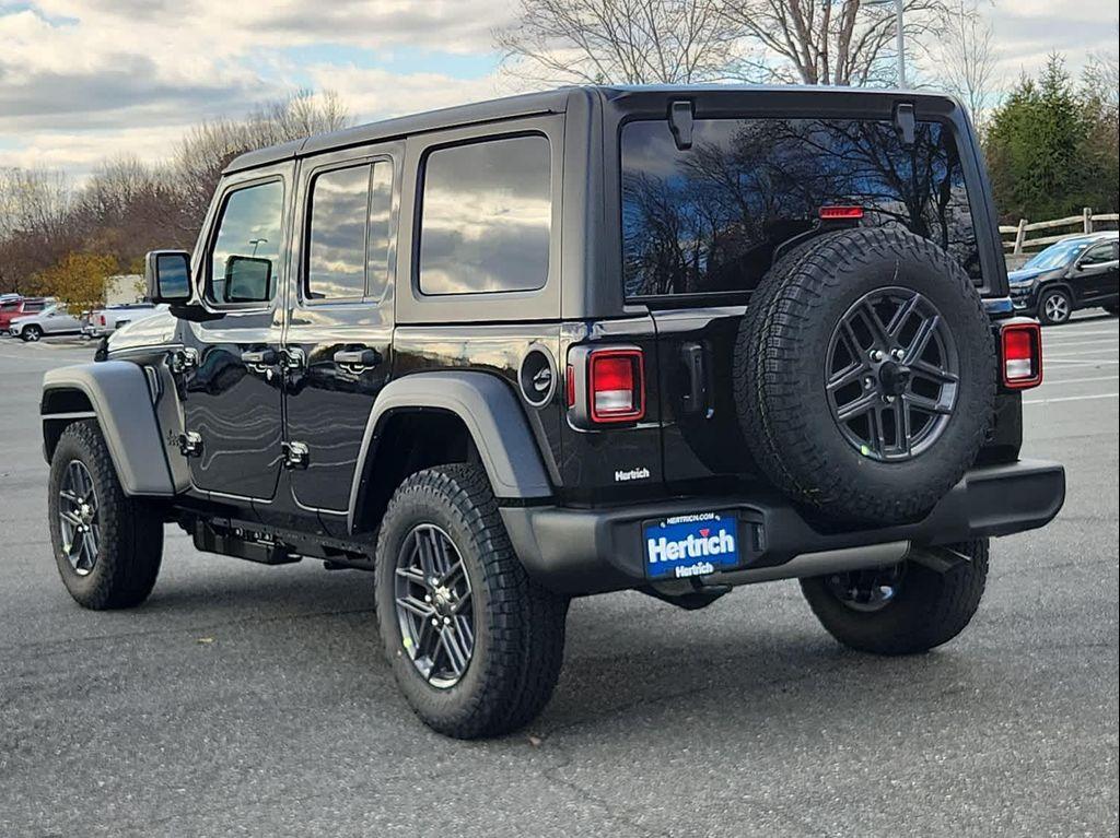 new 2026 Jeep Wrangler car, priced at $44,021