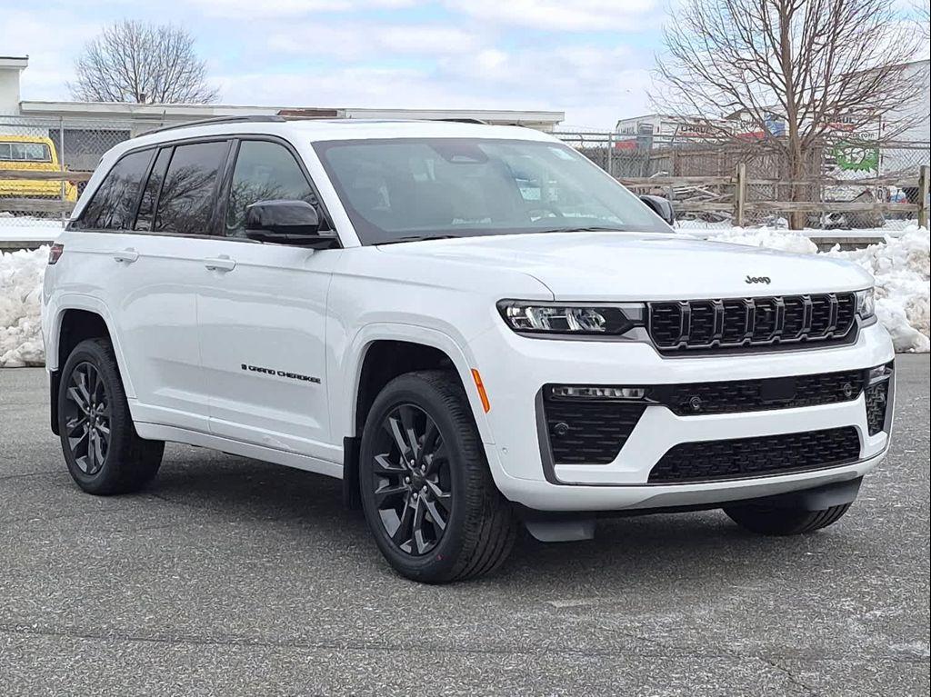 new 2026 Jeep Grand Cherokee car, priced at $53,799