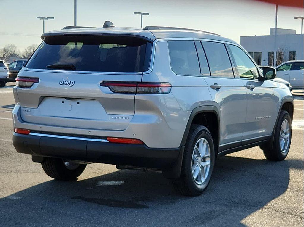 new 2025 Jeep Grand Cherokee L car, priced at $39,998