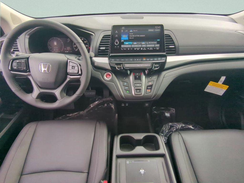 new 2026 Honda Odyssey car, priced at $44,171