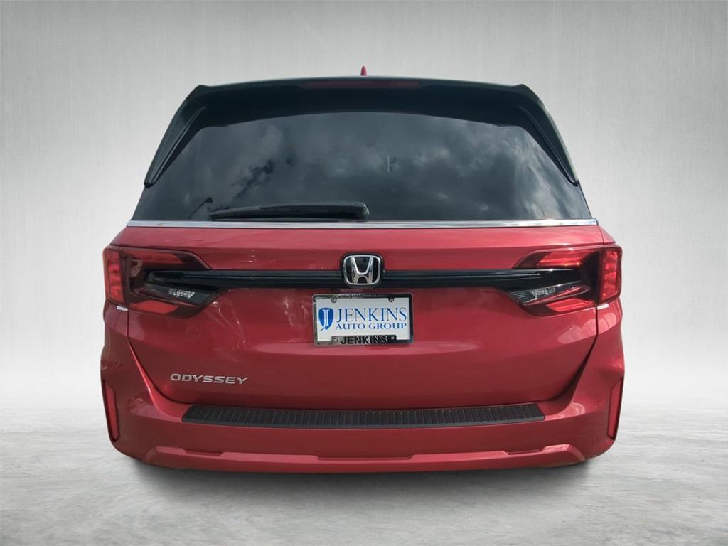 new 2026 Honda Odyssey car, priced at $42,324