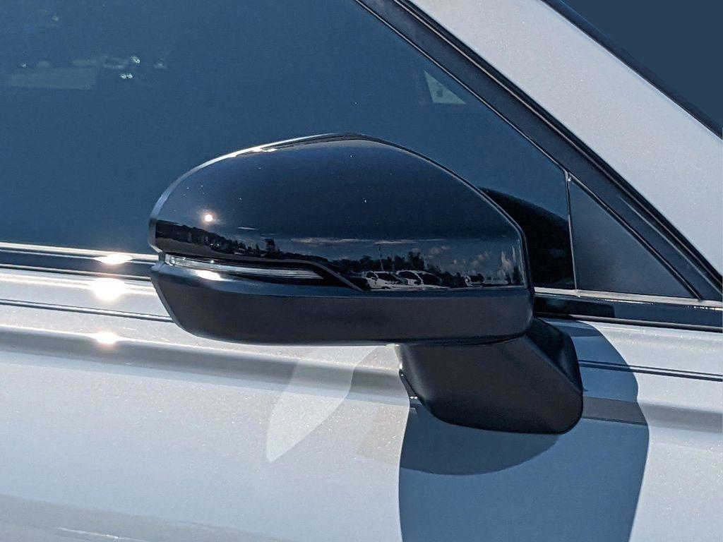 new 2026 Honda CR-V Hybrid car, priced at $41,664