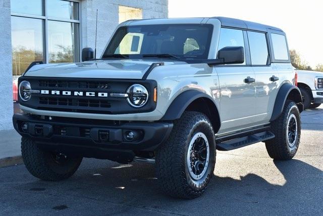 new 2025 Ford Bronco car, priced at $60,485