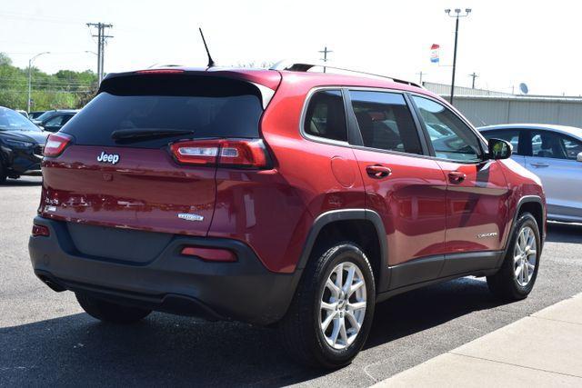 used 2015 Jeep Cherokee car, priced at $5,994