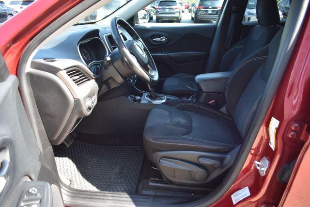 used 2015 Jeep Cherokee car, priced at $5,994