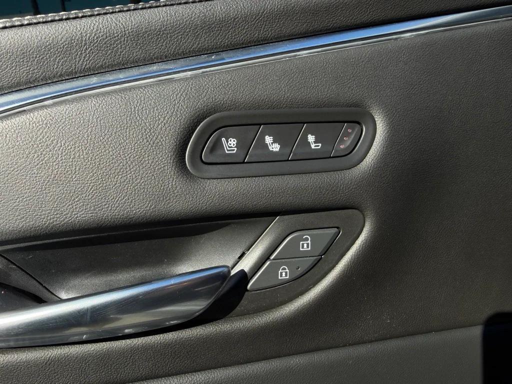 used 2022 Cadillac Escalade car, priced at $59,999