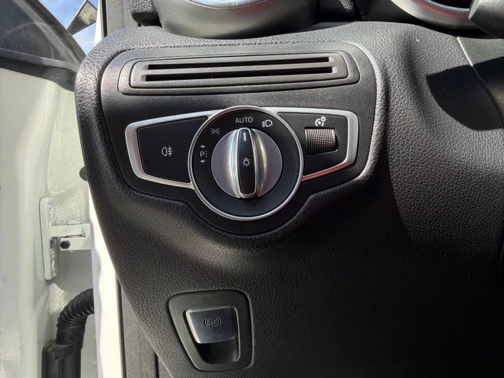 used 2020 Mercedes-Benz GLC 300 car, priced at $21,148