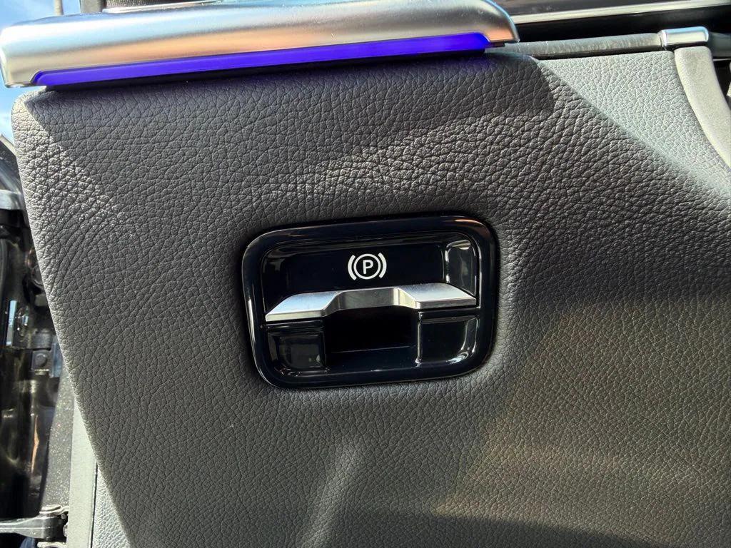 used 2022 Mercedes-Benz S-Class car, priced at $54,999