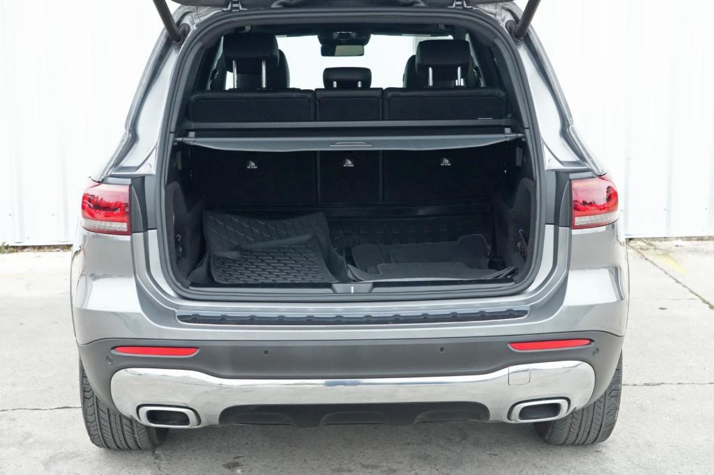 used 2020 Mercedes-Benz GLB 250 car, priced at $19,000