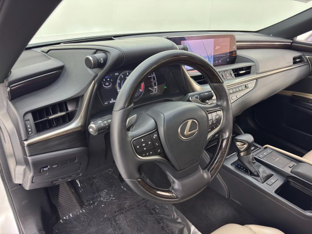used 2019 Lexus ES 350 car, priced at $25,500