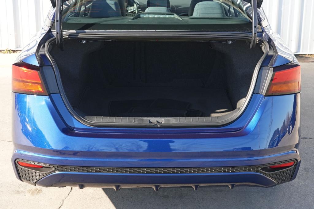 used 2020 Nissan Altima car