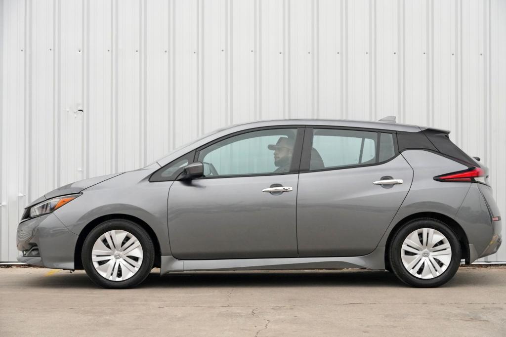 used 2025 Nissan Leaf car