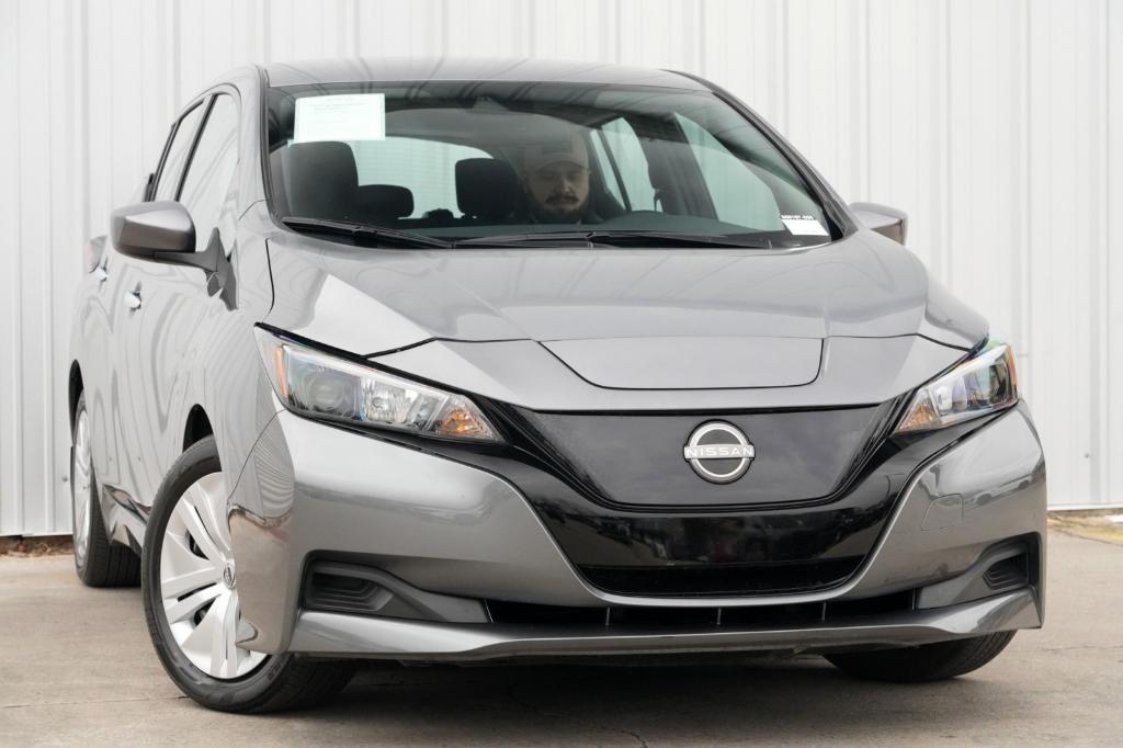 used 2025 Nissan Leaf car