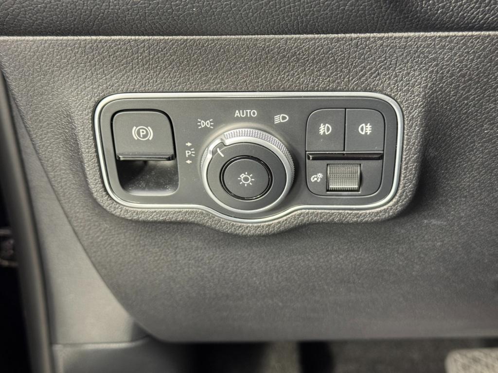 used 2024 Mercedes-Benz GLB 250 car, priced at $27,500