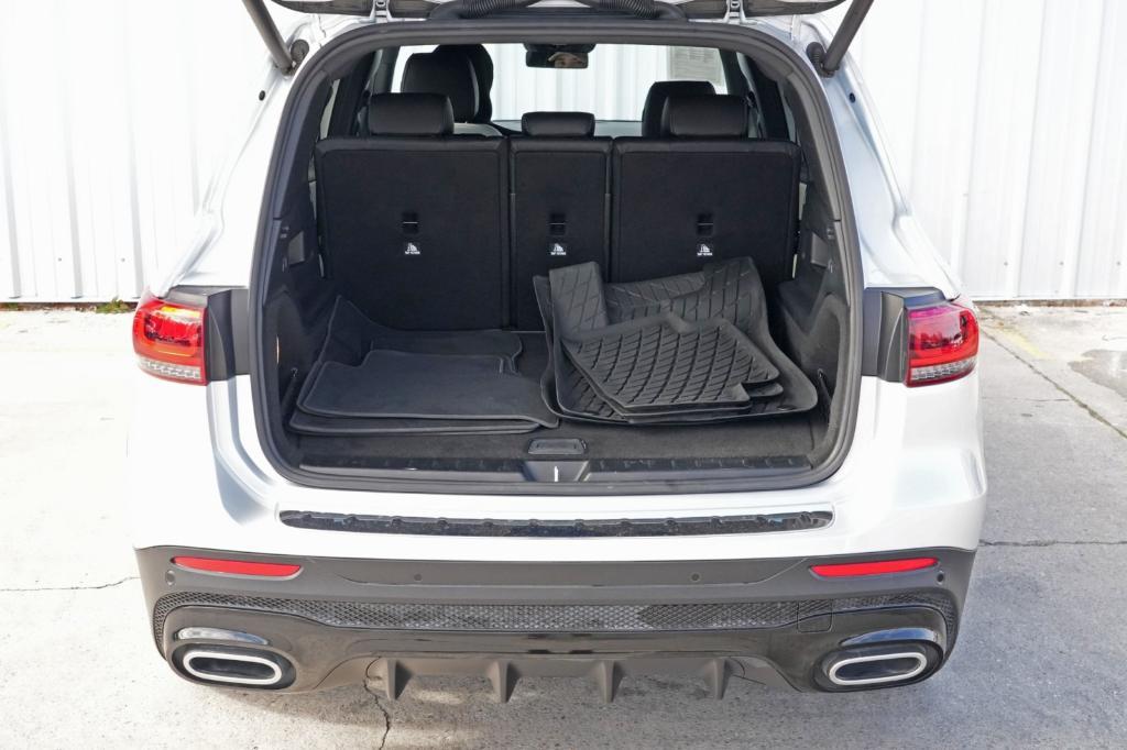 used 2020 Mercedes-Benz GLB 250 car, priced at $22,000