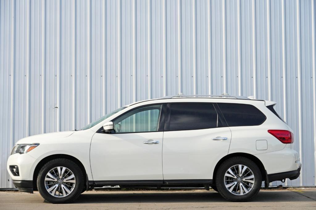 used 2020 Nissan Pathfinder car, priced at $11,250
