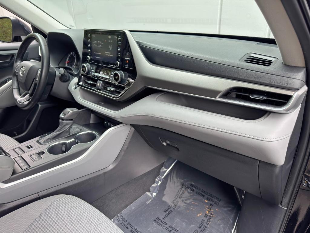 used 2021 Toyota Highlander car, priced at $26,378