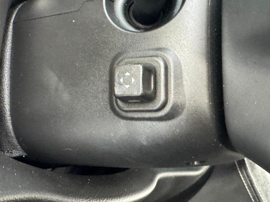 used 2017 GMC Yukon XL car, priced at $18,500