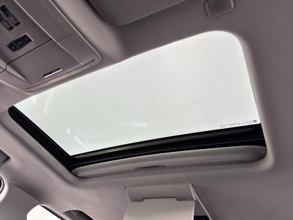 used 2017 GMC Yukon XL car, priced at $18,500