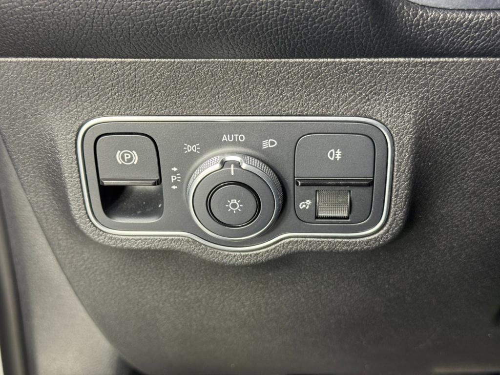 used 2023 Mercedes-Benz GLB 250 car, priced at $23,000