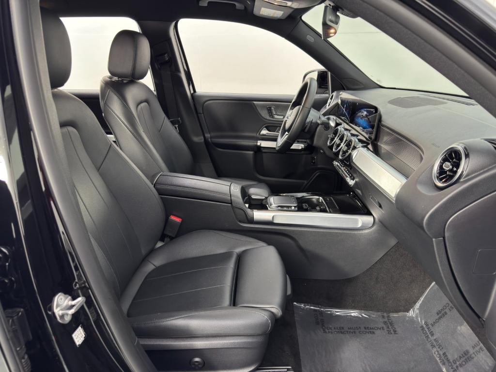 used 2022 Mercedes-Benz GLB 250 car, priced at $22,000