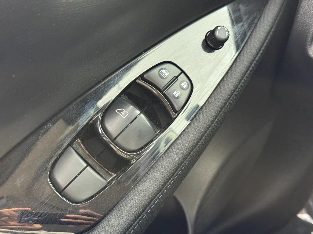 used 2025 Nissan Leaf car