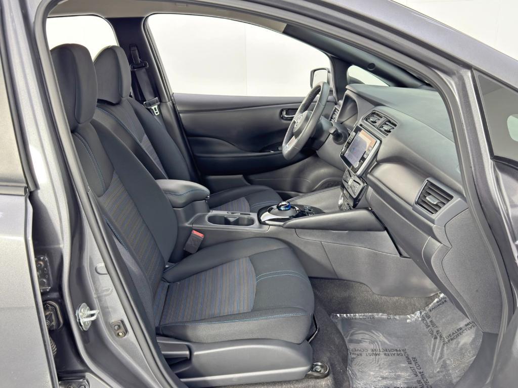 used 2025 Nissan Leaf car