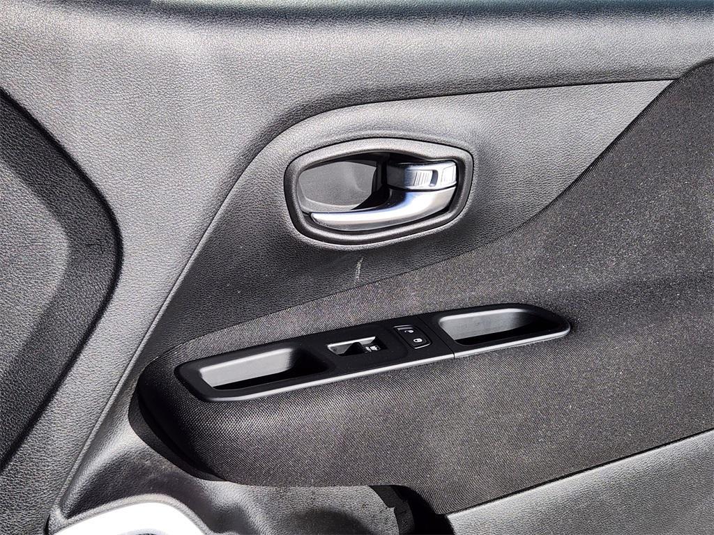 used 2021 Jeep Renegade car, priced at $15,611