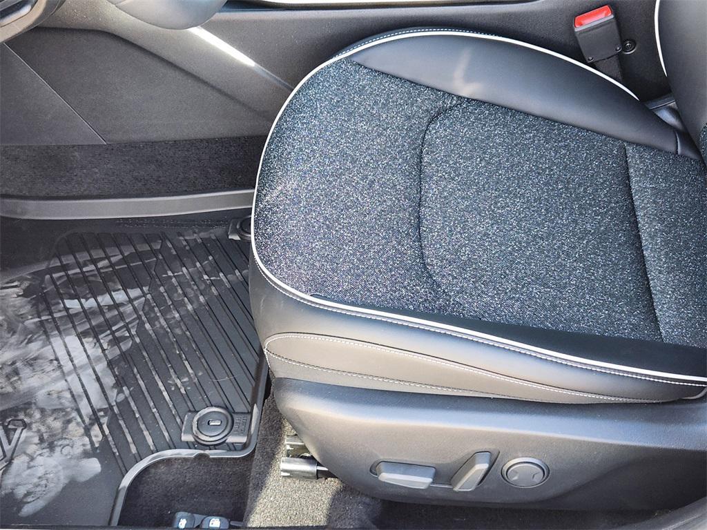 new 2025 Kia K4 car, priced at $27,012