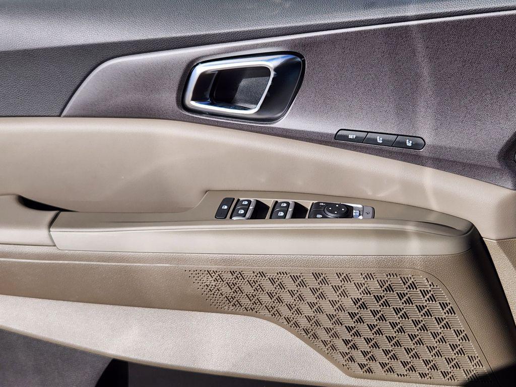 new 2026 Kia Carnival car, priced at $45,885