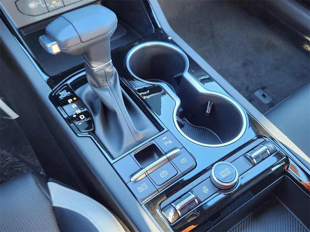 new 2026 Kia K5 car, priced at $32,107