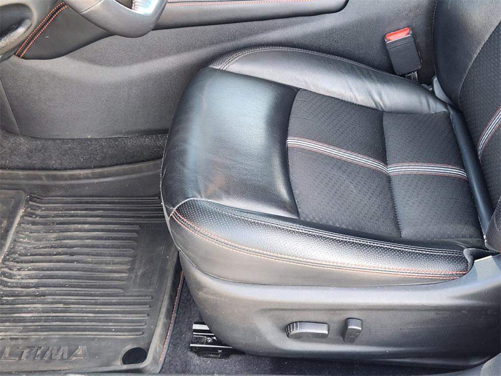 used 2023 Nissan Altima car, priced at $20,834