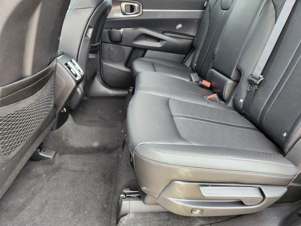 new 2026 Kia Sorento car, priced at $35,779
