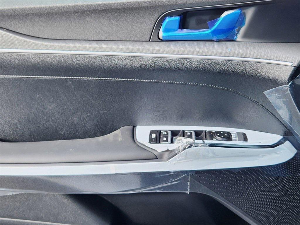 new 2025 Kia K5 car, priced at $25,654