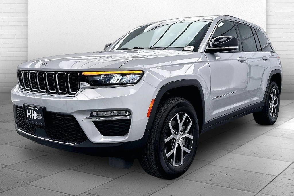 used 2024 Jeep Grand Cherokee car, priced at $36,900