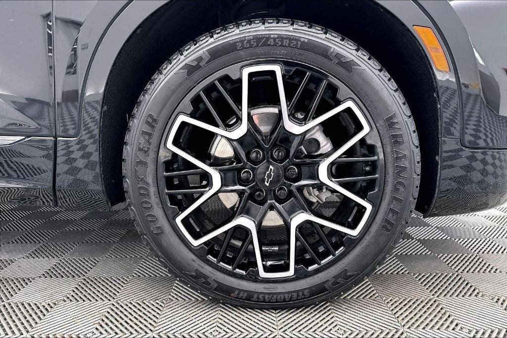 used 2023 Chevrolet Blazer car, priced at $32,997