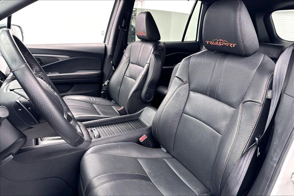 used 2022 Honda Passport car, priced at $28,900