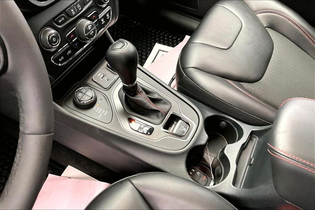 used 2022 Jeep Cherokee car, priced at $25,978