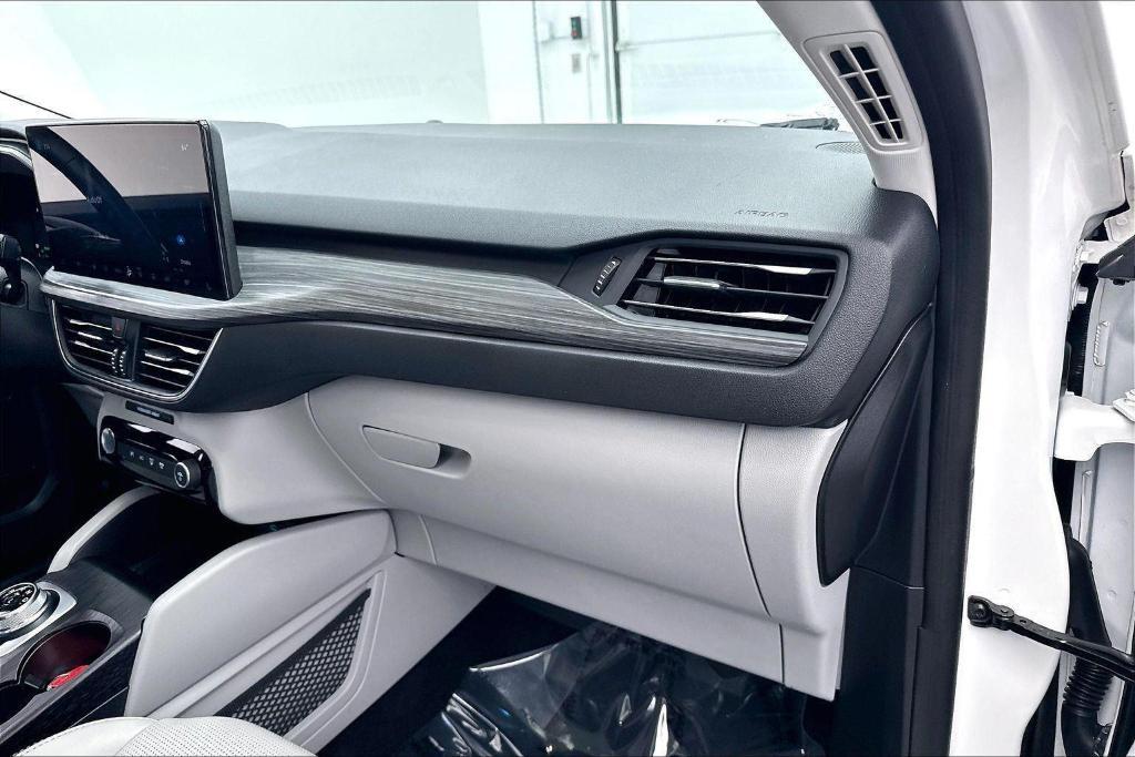 used 2023 Ford Escape car, priced at $23,400