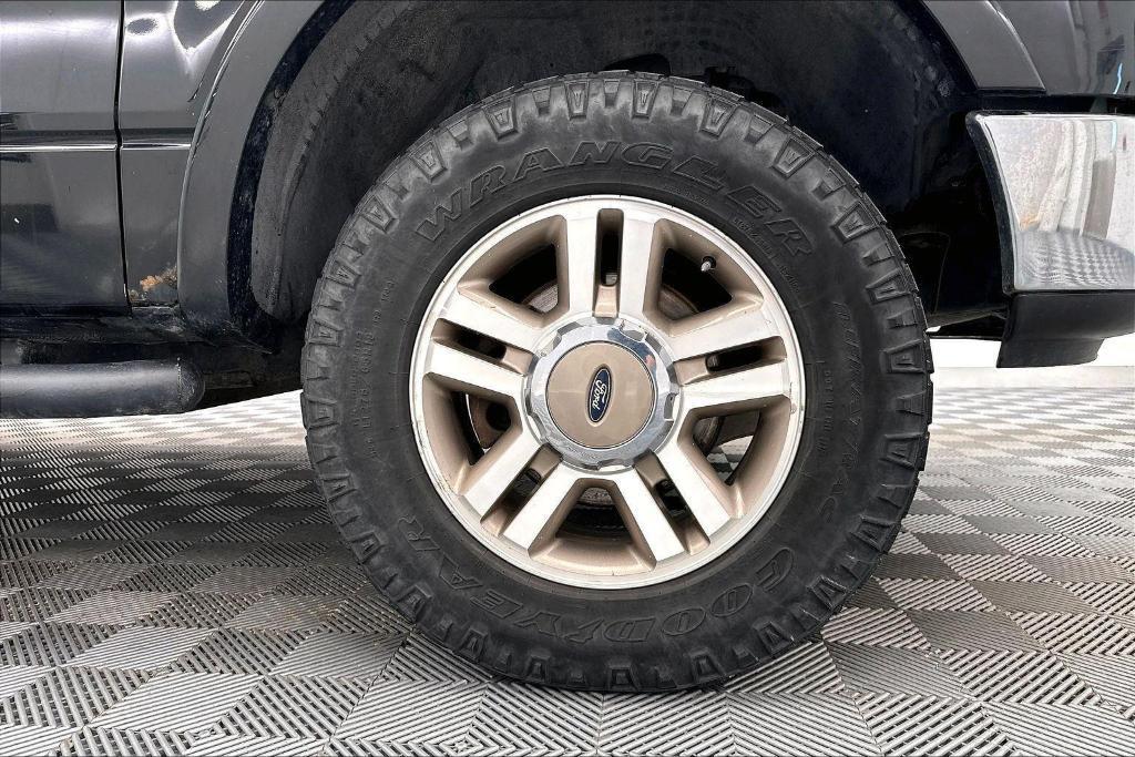 used 2005 Ford F-150 car, priced at $5,900