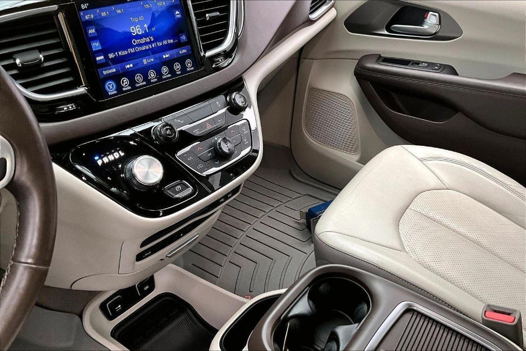 used 2017 Chrysler Pacifica car, priced at $13,000