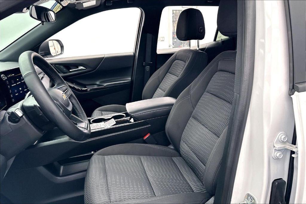 used 2025 Chevrolet Equinox car, priced at $25,995