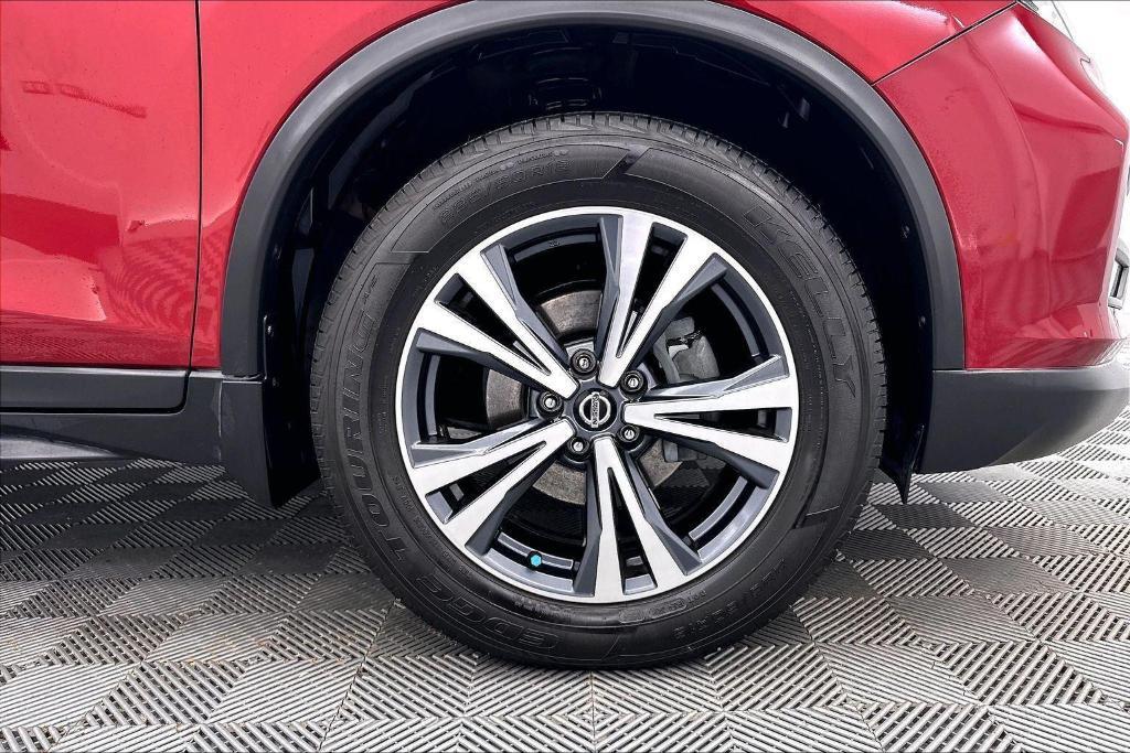 used 2019 Nissan Rogue car, priced at $17,751
