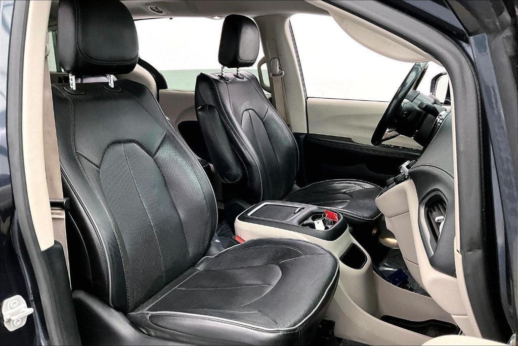 used 2020 Chrysler Pacifica car, priced at $17,450