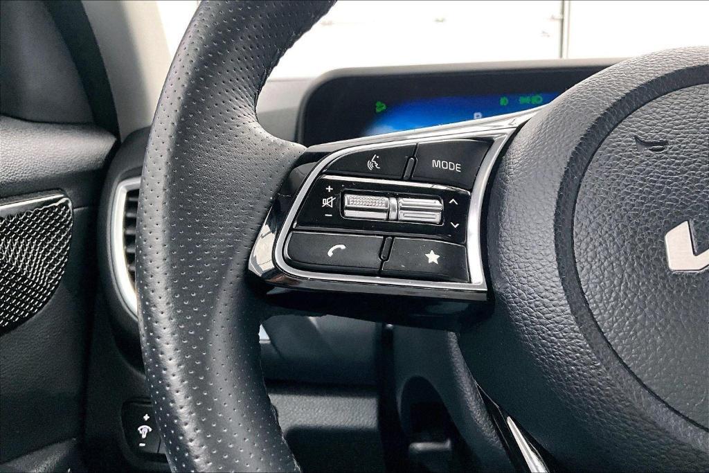 used 2025 Kia Seltos car, priced at $27,000